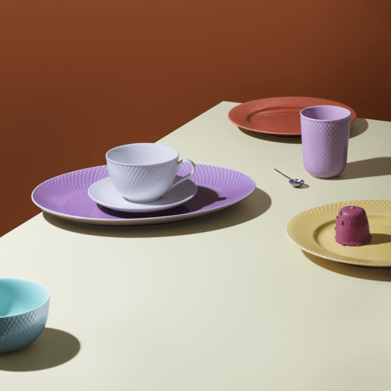LYNGBY PORCELÆN RHOMBE COLOR, OVALT SERVERINGSFAD 35 CM, LYS LILLA