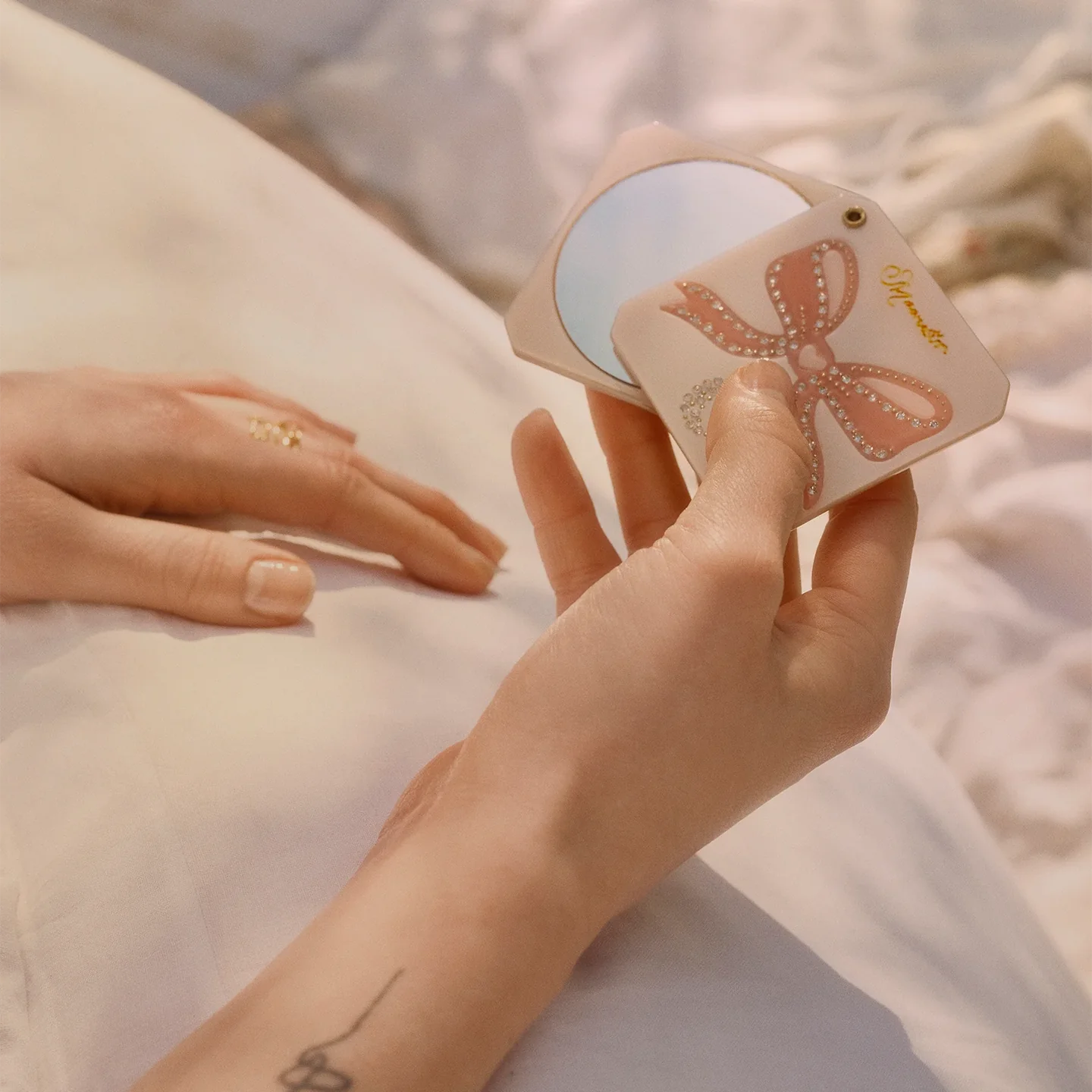 NATA LOMMESPEJL, BLUSH